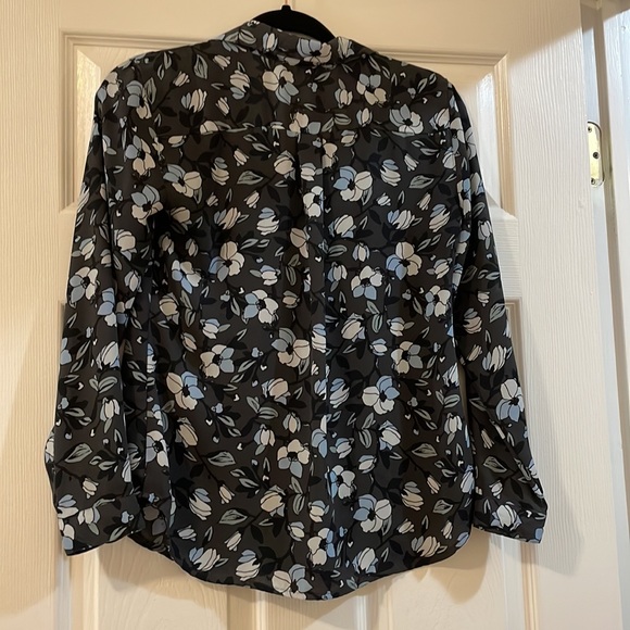 Loft Blue Floral Button Down Shirt - Picture 6 of 7